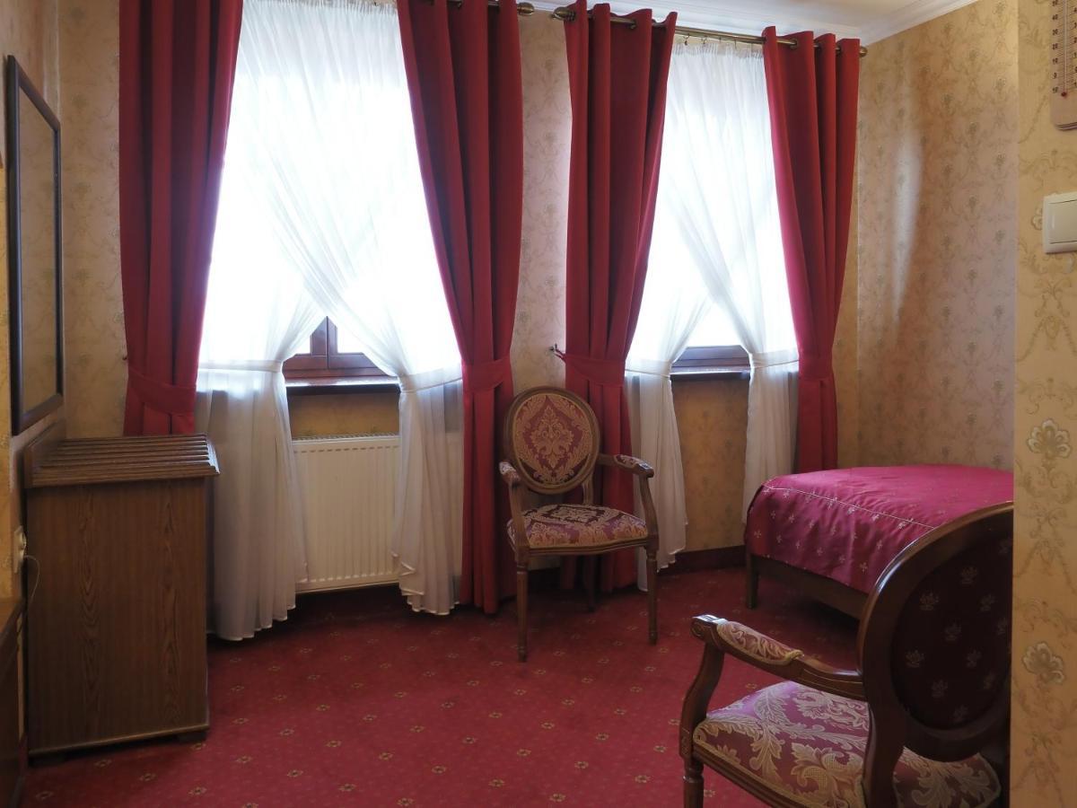 Hotel Sarmata Zespol Dworski Sandomierz Exterior photo