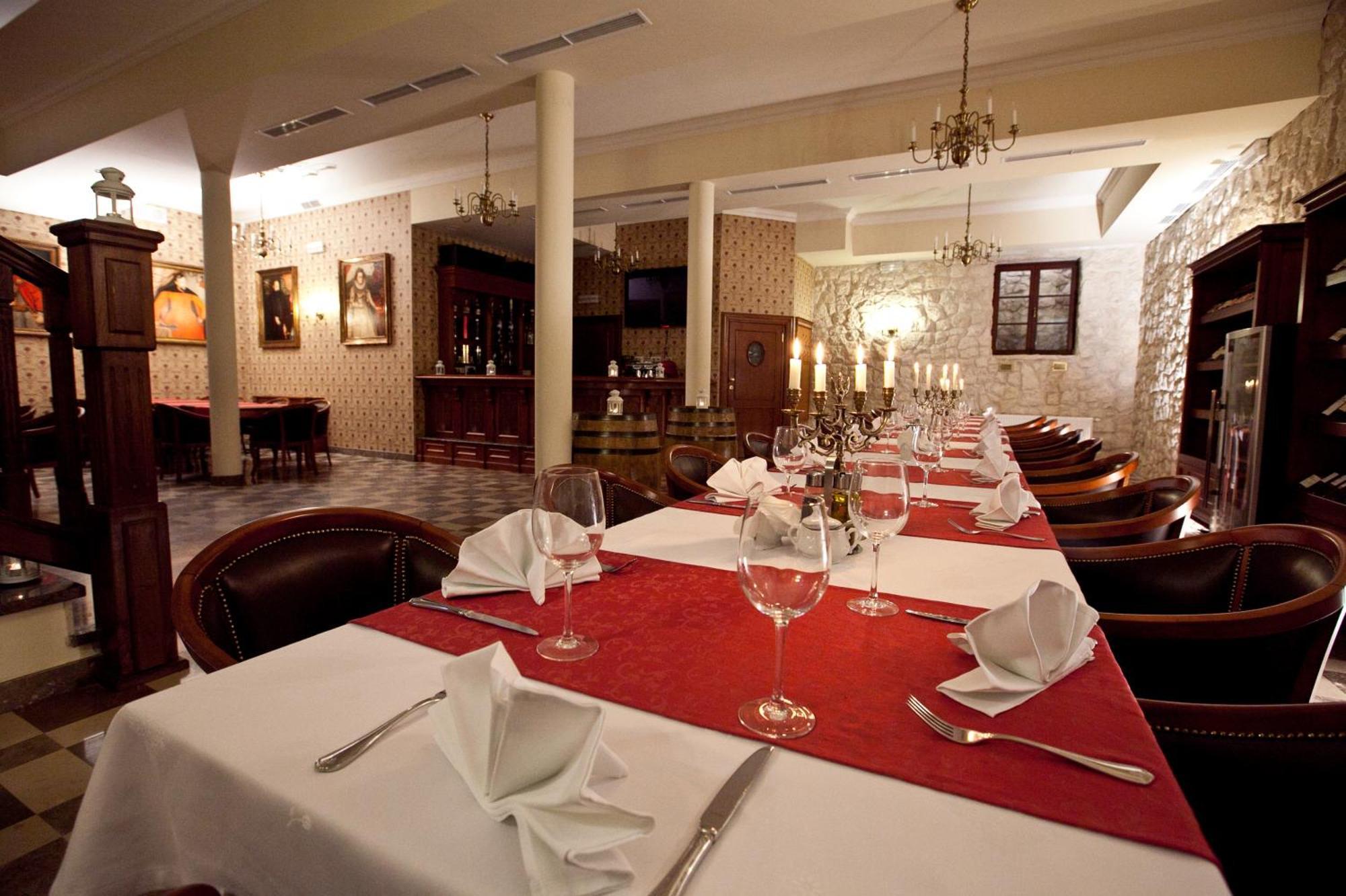 Hotel Sarmata Zespol Dworski Sandomierz Restaurant photo